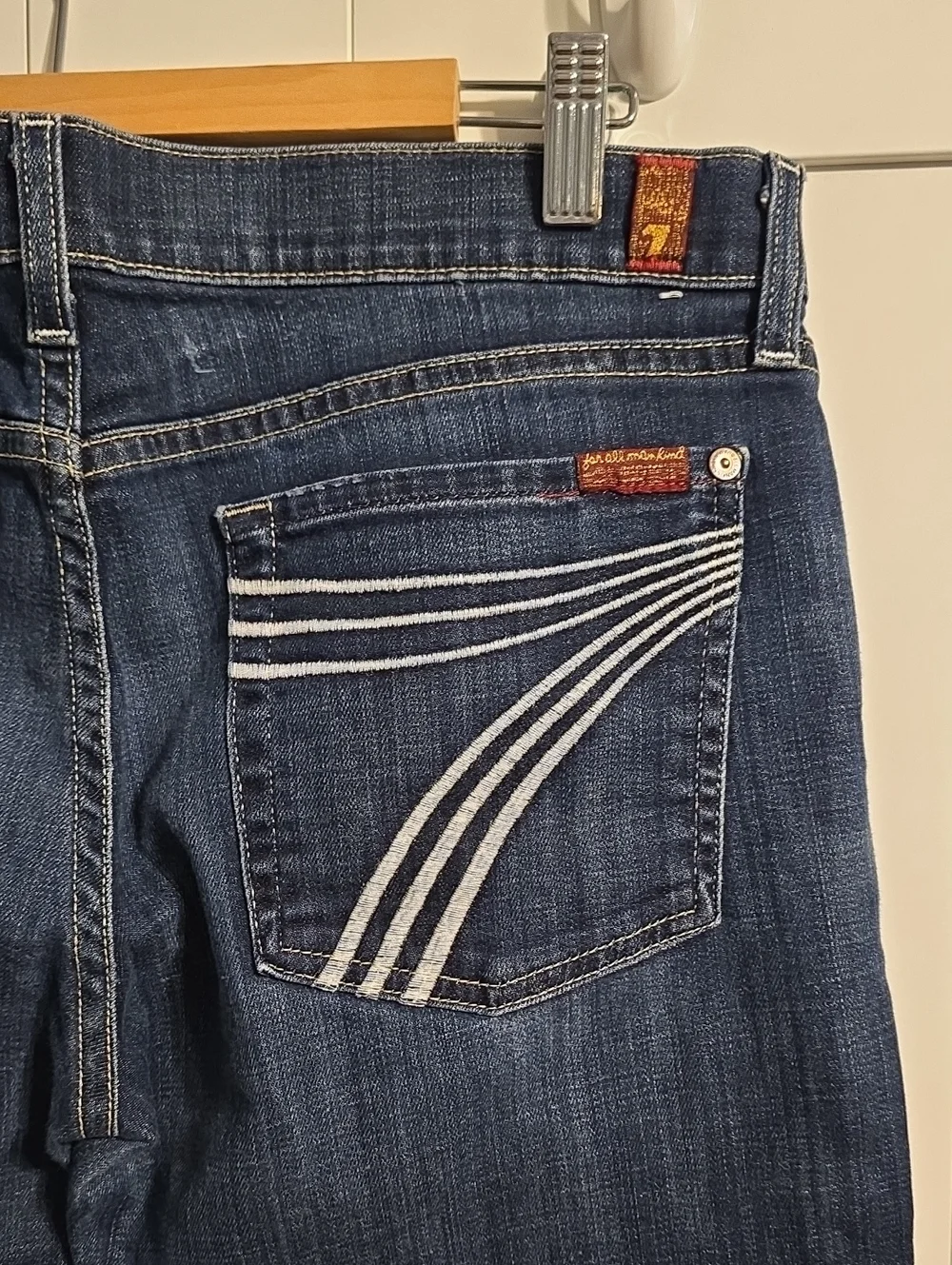 7 For All Mankind Short Inseam Dojo Slim Illusion Jeans Womens 31x30 Blue M-Wash